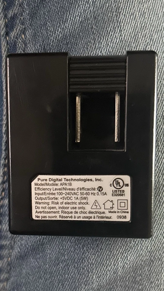 Adaptador de corriente de video abatible modelo APA1B cargador de pared de carga rápida Foto 2 de 2