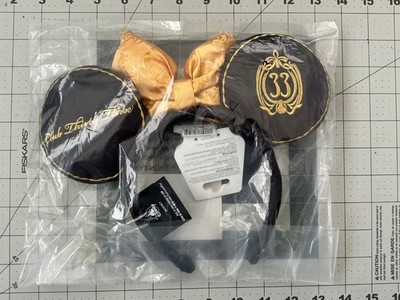 NWT Disney Club 33 Navy Minnie Ears Headband with Gold Key Accent Bow New 2026 Club 33 Mickey Minnie Ears Navy with Gold Detail  main image 4