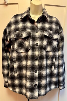 Thread & Supply Shacket Black/White Plaid Flannel Women s Size Med Pockets EUC