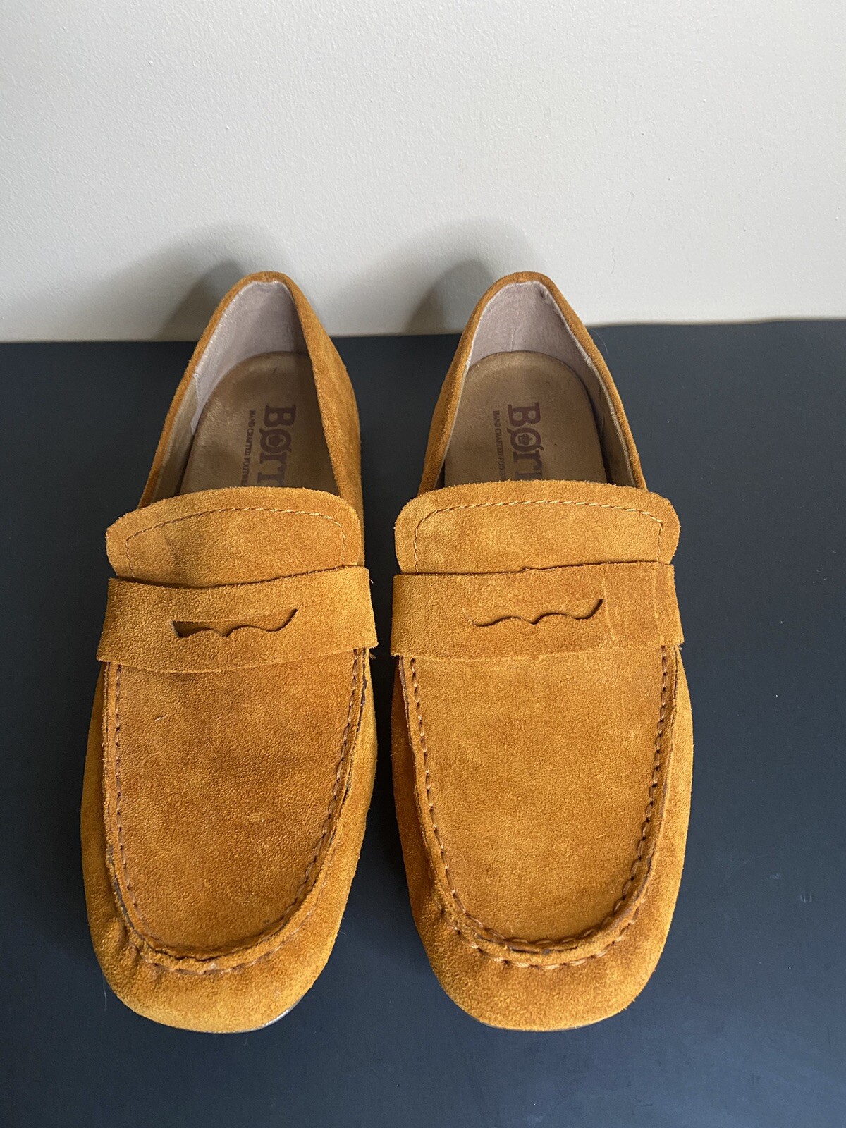 Born Womens Melinda Loafer Flat Shoes Honey Color Suede Slip On Penny Solid 8.5M