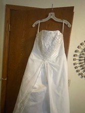 Brand New David’s Bridal Collection Style V9010, Color White, Size 14W