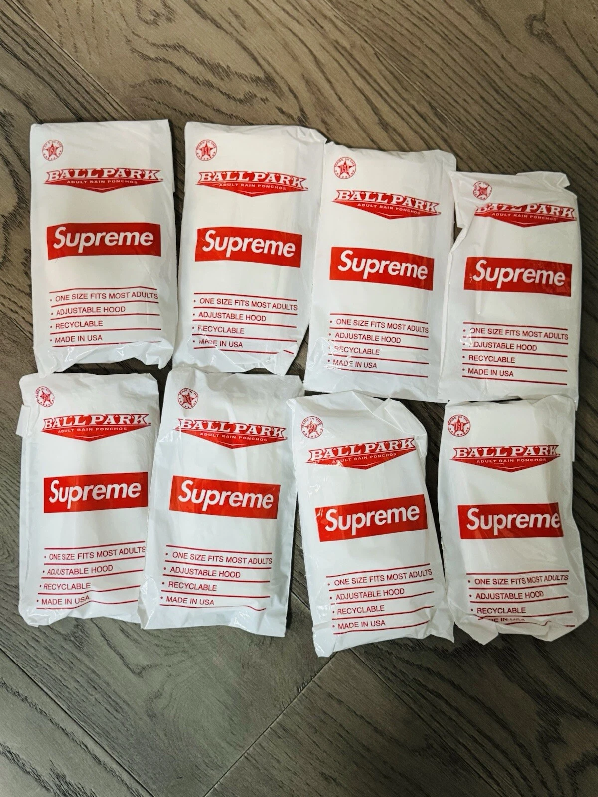 SUPREME BALLPARK PONCHO SS20 NEUF BOÎTE LOGO IMPERMÉABLE SCELLÉ LOT DE 8 PIÈCES