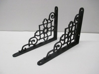 Pair Of Decorative Antique Cast Iron Shelf Brackets Corner Braces
