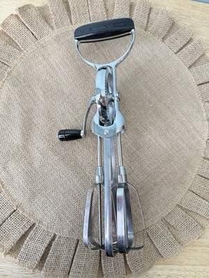 Vintage OEKCOO Black Stainless Manual Hand Mixer Egg Beater USA Kitchen EUC