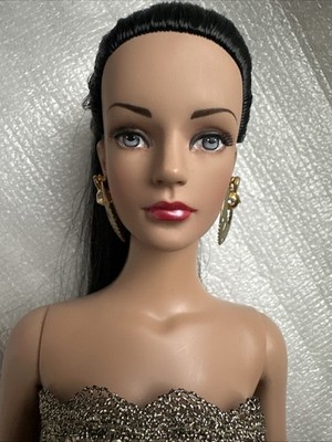 Tonner TYLER WENTWORTH 2006 BYZANTINE SYDNEY CHASE 16” DRESSED