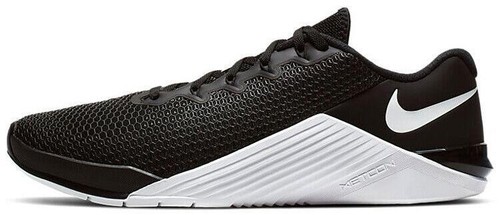 Nike Metcon 5 White Black AQ1189-190 Size 8 | eBay display picture 1