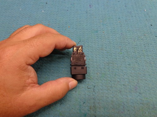 NISSAN TITAN 04 05 06 07 08 09 10 11 12 13 14 15 HAZARD 4WAY SWITCH BUTTON - 第 2/6 張圖片