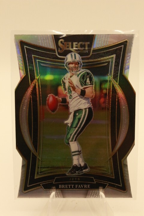2024 Select Brett Favre Silver Prizm Die Cut Concourse Level #12 2024 Select Brett Favre Silver Prizm Die Cut Concourse Level #12