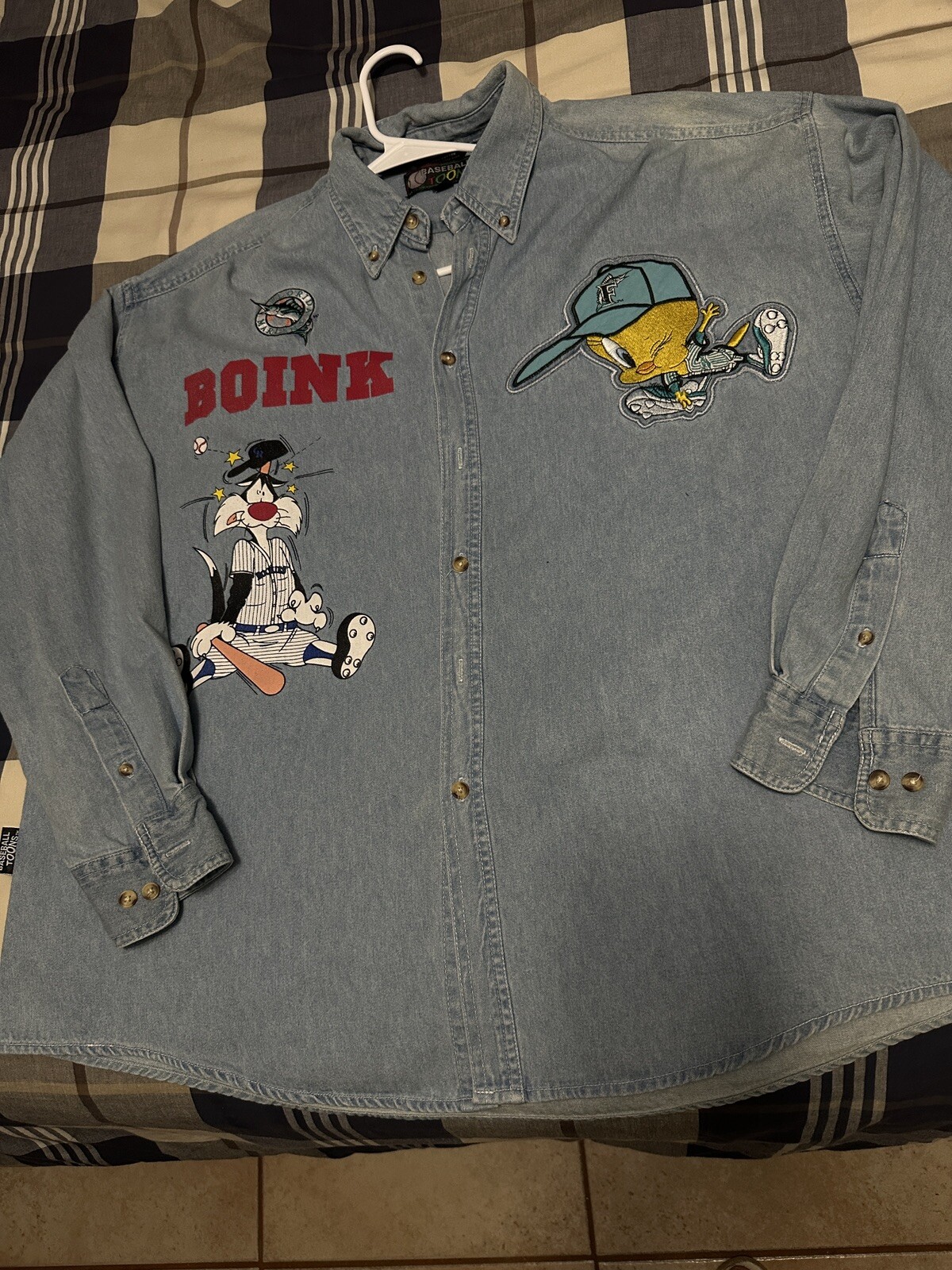 Picture 1 of 9