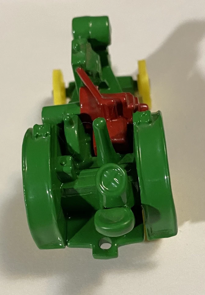 ERTL John Deere 1915 Waterloo Boy Tractor Collectors Edition 1/64 Never Played W - Image 3 of 4