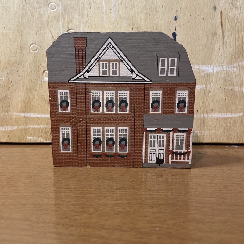 The Cats Meow 1991 Rocky Mountain Christmas Wheeler Standard House