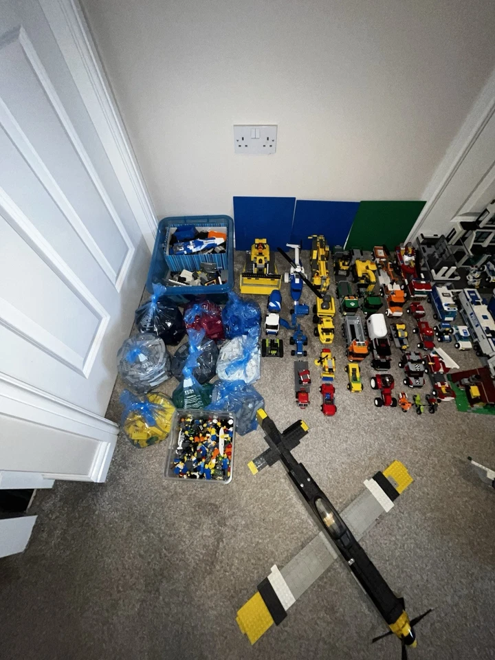 LEGO Bundle Job Lot -(lego city, lego star wars, lego miner, creator)  - Image 4 of 4