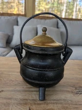 Antique 1900s Heavy Cast Iron Fire Starter Pot Cauldron Kettle Brass Lid Rare