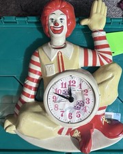 VINTAGE RONALD McDONALD WALL CLOCK 1981 (slight Damage See Photos