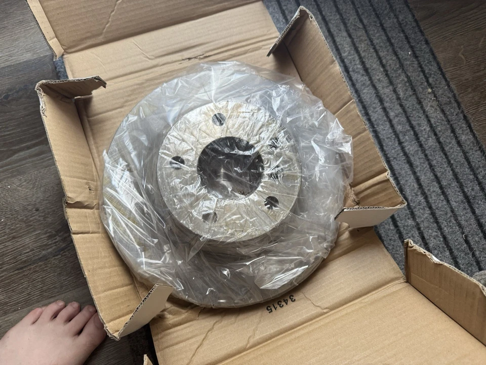 BMW 320i 323i 325i 328i 2006-2018 rotores de freno traseros nuevos en par de embalaje Foto 3 de 4