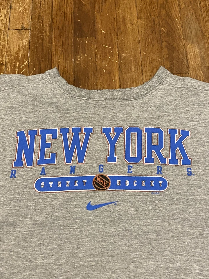 Vintage Nike NHL New York Rangers Thrashed Gray Graphic Sweatshirt Adult Large - Image 3 of 4