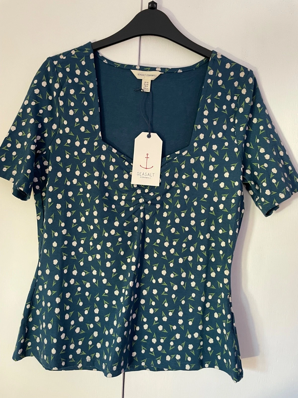 SEASALT Teal Bud Ditsy Top Gentle Wave Sweetheart Neck Jersey T-Shirt 8 - 24 £40
Opens in a new wind