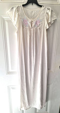 Vintage Shadowline Womens Off White Nylon Nightgown Size Small Short Sleeve