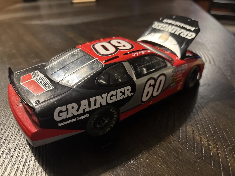 Greg Biffle Team Calibre Escala 1:24 Diecast Nascar #60 Grainger Diecast Car Foto 3 de 4