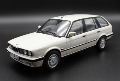 BMW 325i Touring 1992 weiß von Norev Maßstab 1:18 Limitiert auf 1.000 Stück NEU