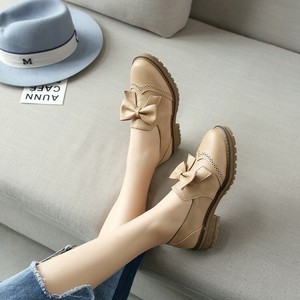 cute low heel pumps