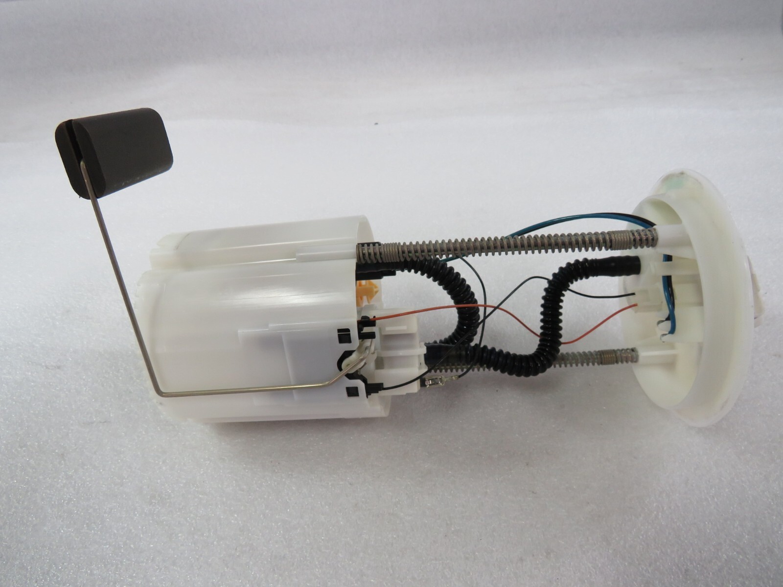 Maserati GranCabrio, Fuel Pump, Brittle Plastic, Used, P/N 248047