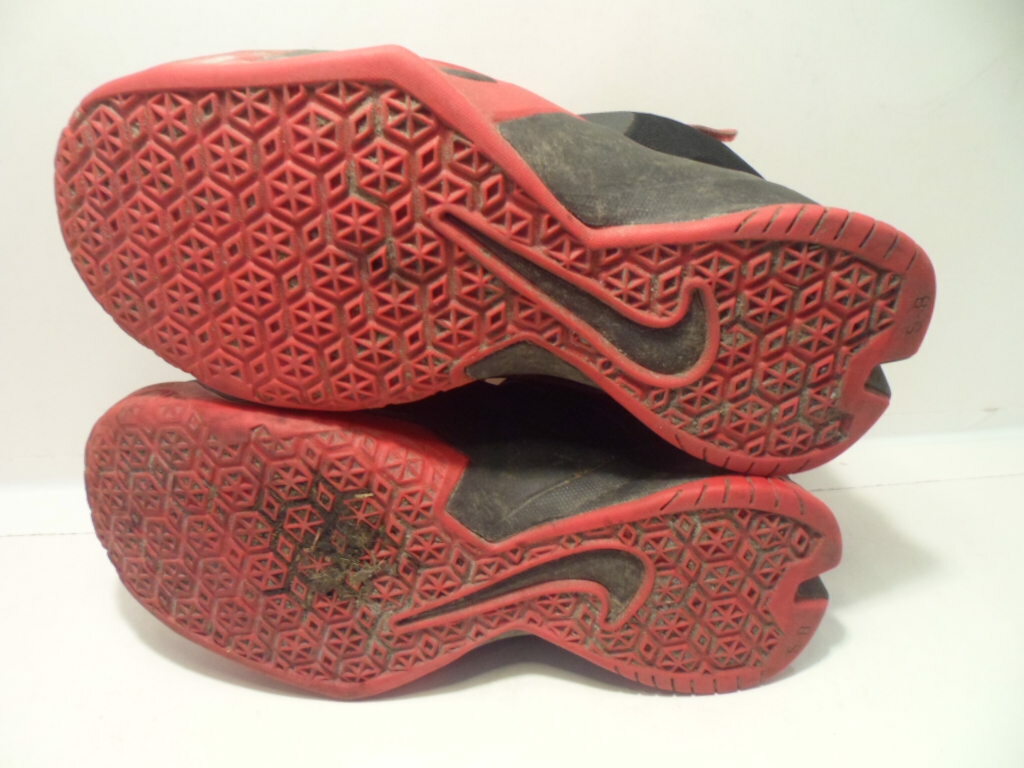 lebron james shoes size 3.5