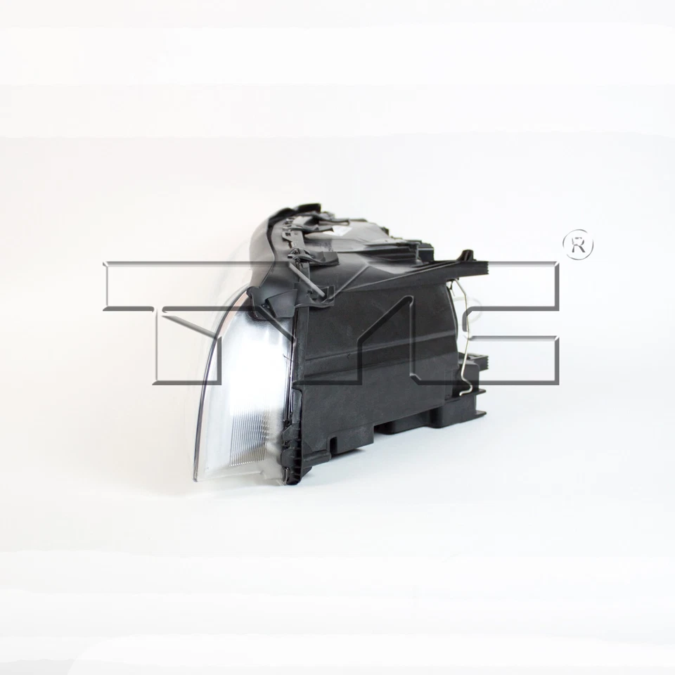 Фара в сборе правая TYC для универсала Volvo V70 3.2 2008-2010 годов выпуска - Изображение 3 из 4