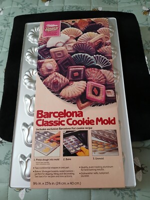 Vintage Wilton Cookie Maker Barcelona Classic Cookie Mold NEW