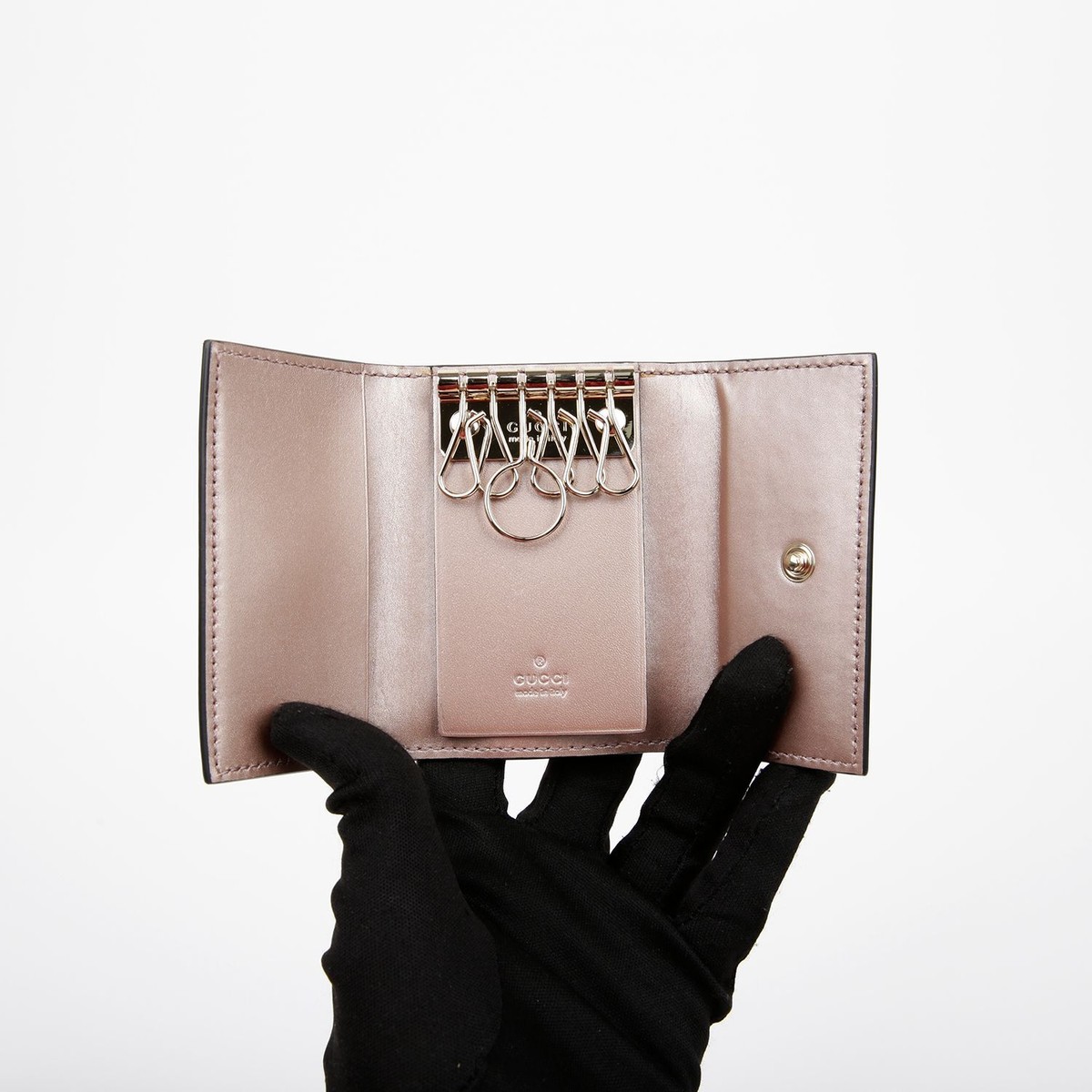 Gucci Heart Keycase 257217 111188192 | eBay Gucci Heart Keycase 257217 111188192 | eBay