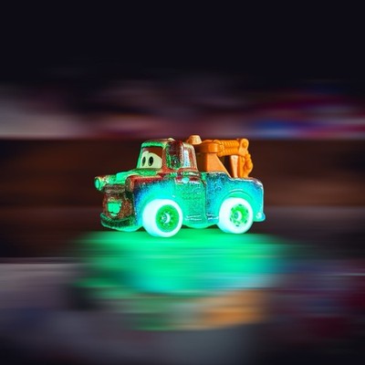 ミニカー Cars Mini Racers Glow UFM Mater, Mator Disney Pixar Cars Mini Racers Glow Mater McQueen UFO | eBay