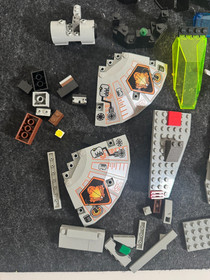 Lego Star Wars X-Wing, Alien and Other mixed Lot.