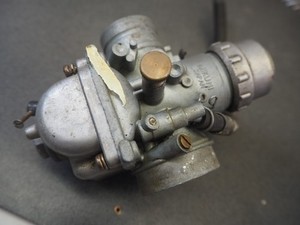 YAMAHA DT400 75 CARBURETOR 9189
