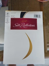 Hanes Silk Reflections Silky Sheer Control-Top Panty Reinforced Toe Sz AB Navy