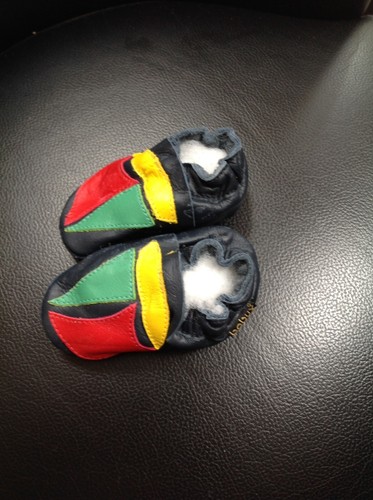 Bobux Soft Leather Shoes Small. 0 - 6 Months - Foto 2 di 2