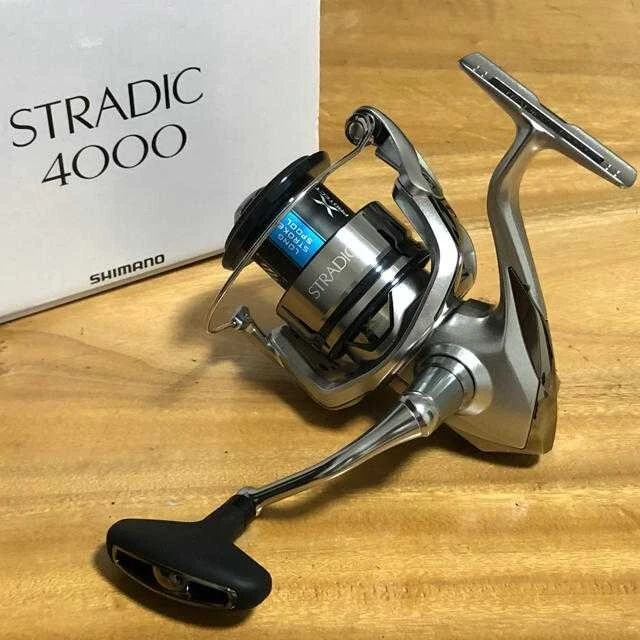 Shimano 19 STRADIC 4000 5.3 Spinning Reel Brand-New F/S