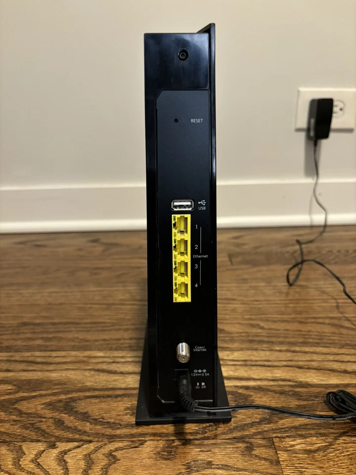 Netgear Wi-Fi Cable Modem Router C6300 AC1750, Dual Band Gigabit, In Black Color Foto 4 de 4