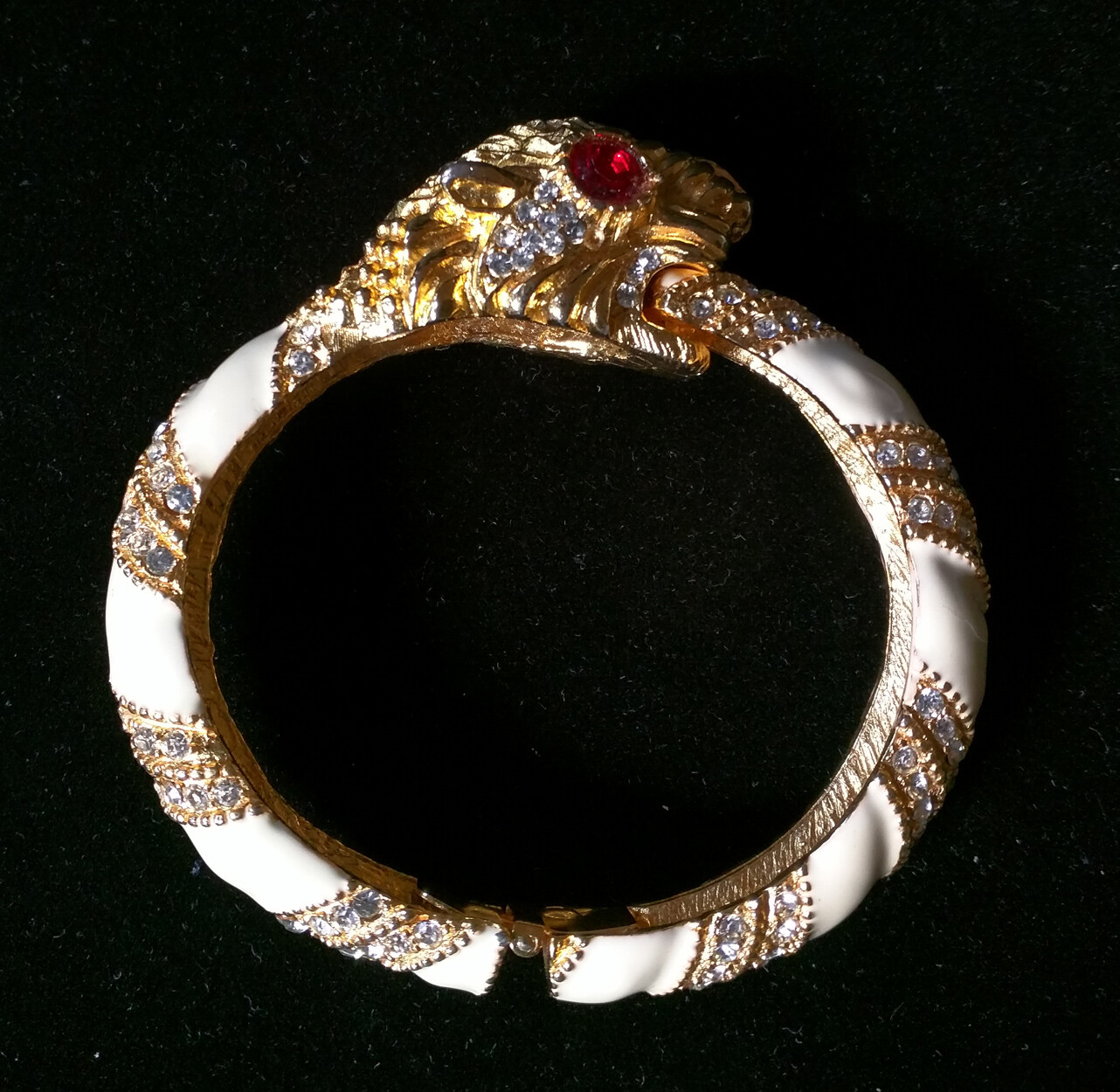 Stone-Adorned Enamel Bangle for Stylish Accessorizing-image