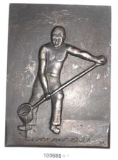 Large Art Cast Medal Giesser Pours The Mold "Luck On 1937"