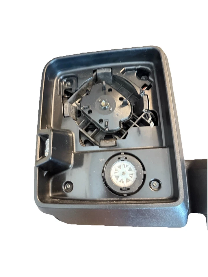 2020 Chevrolet Silverado 2500HD Left Driver Door Tow Mirror w/Cam Glass Broke - Image 2 of 4