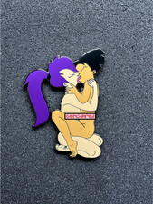 Leela Kissing Amy Futurama Waifu Lewd Pin