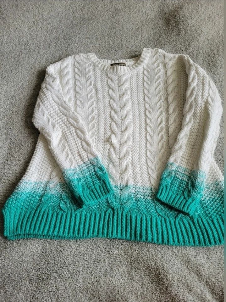Tommy Bahama White and Green Ombre Sweater NWOT Size Med - Image 2 of 4