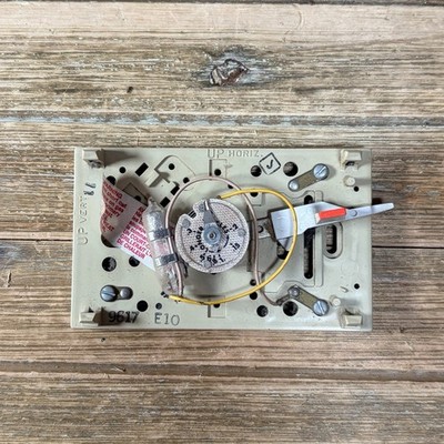 Vintage White Rodgers Thermostat 9617 E10  *READ DESC*