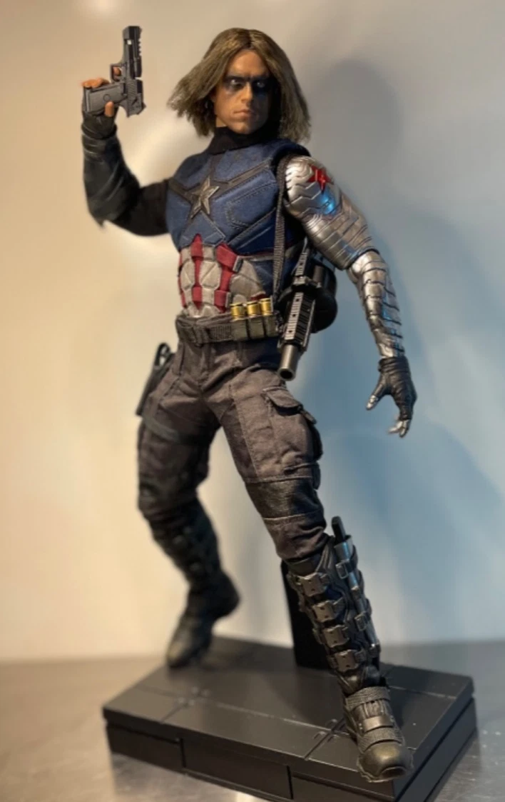 Hot Toys Winter Soldier Captain America TV, Movie & Video Games