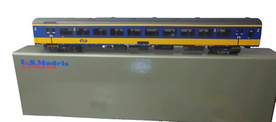 L.S. Models 44 233 ; Personenwagen 2. Kl. ICRmh AmRo, neu in OVP /Z412