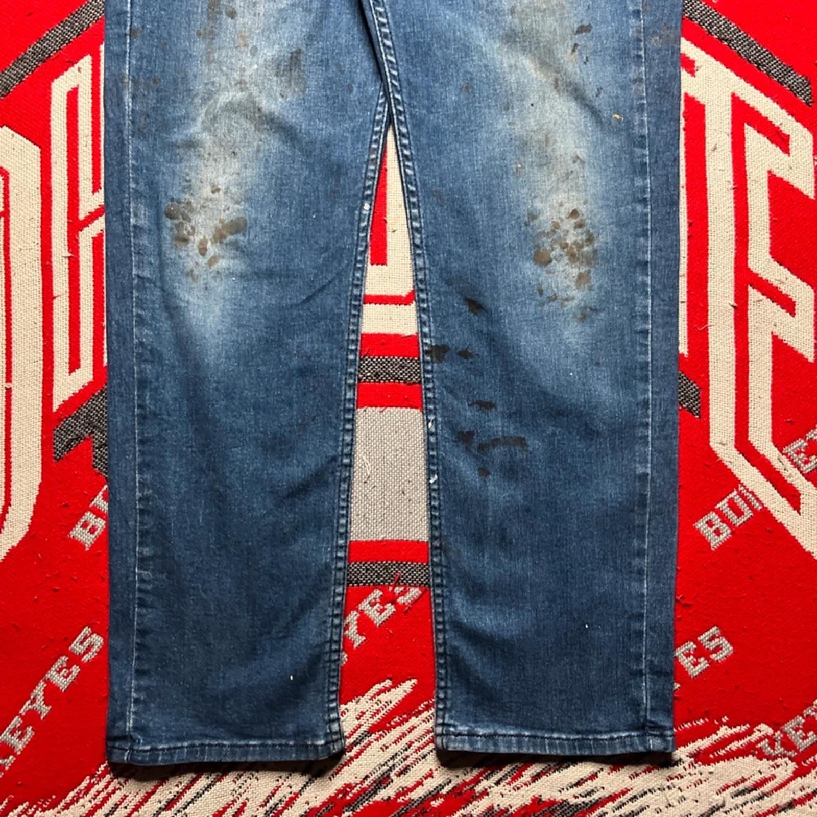 Vintage Levi’s 514 Men’s Straight Leg Blue Denim Jeans | 34W 30L image 3