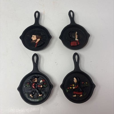 Group of 4 John Wright ? Amish Mini Cast Iron Pan / Ashtray / Spoon Rest - VGC