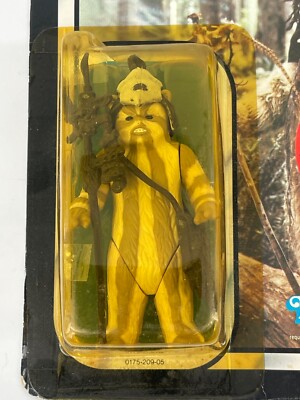 1983 Star Wars Return of the Jedi Logray Ewok Action Figure Kenner