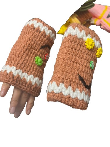 Hand Made/Crochet Hand Warmers - Picture 4 of 6