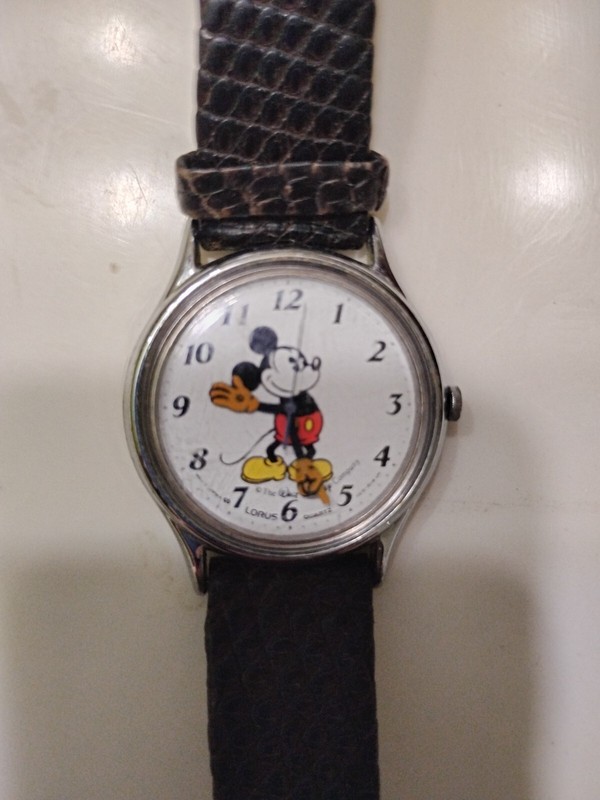 Vintage Disney Lorus Mickey Mouse Women's Watch 